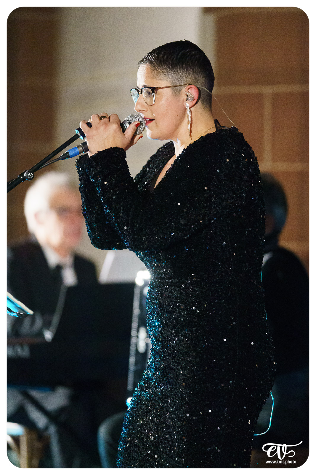 MAGALIE SARAH LÖFFLER AND THE BRASS 'N GROOVE BAND